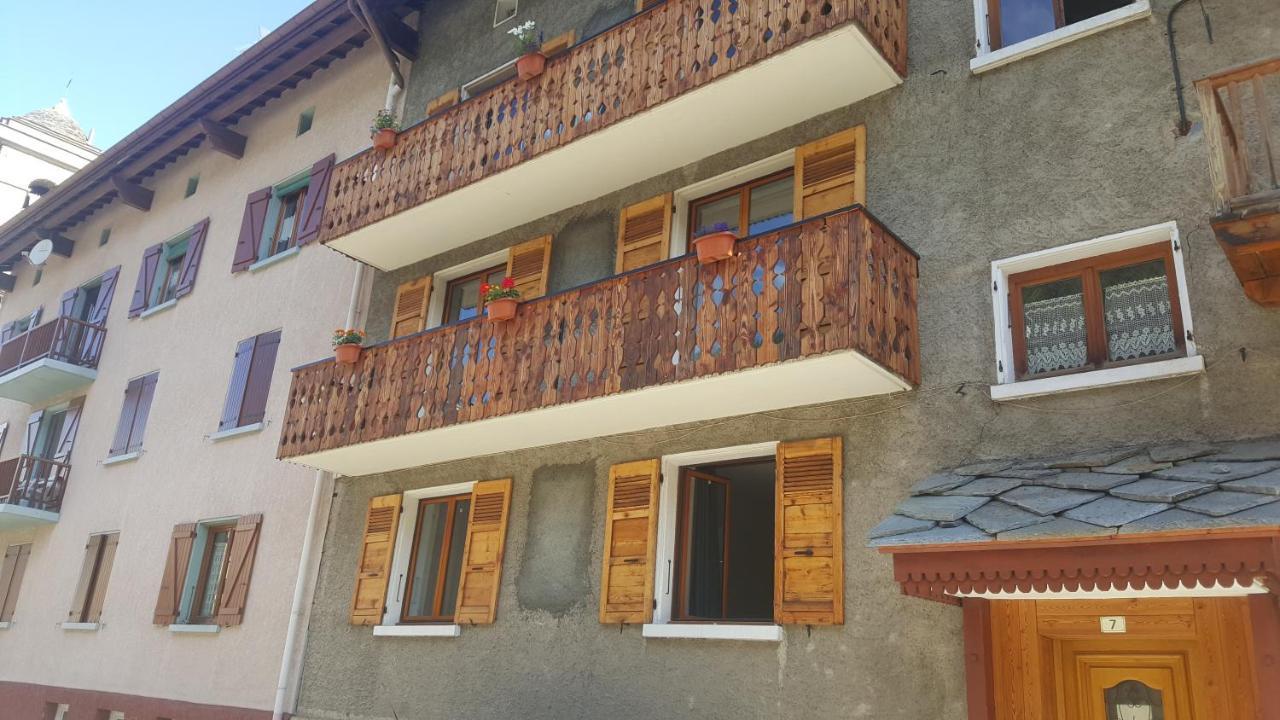 Chambre à louer à la nuitée Lanslebourg-Mont-Cenis Exterior foto